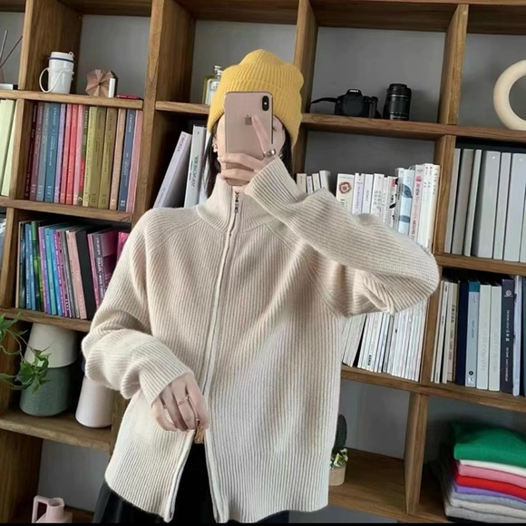 100% Wool Ribbed Double-Zipper Cardigan - Picture 1 of 10